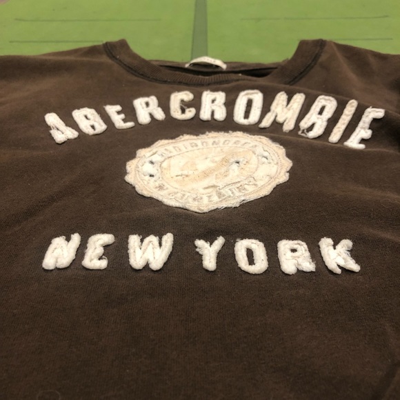 ABERCROMBIE 2002 brown velvet sweater - Picture 2 of 4